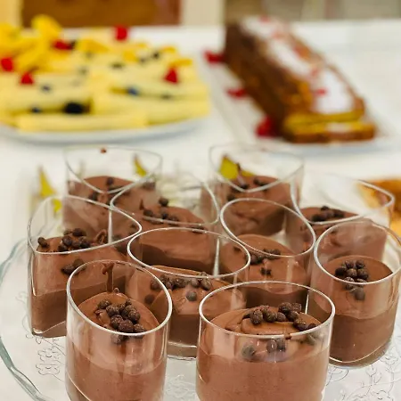 ホテル Cannes - In Pieno Centro リッチョーネ