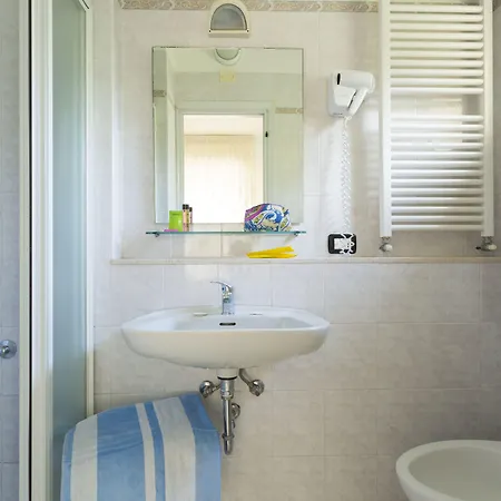 Cannes - In Pieno Centro ホテル 3*