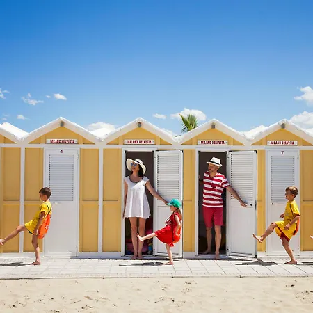 Hotel Cannes - In Pieno Centro 3*