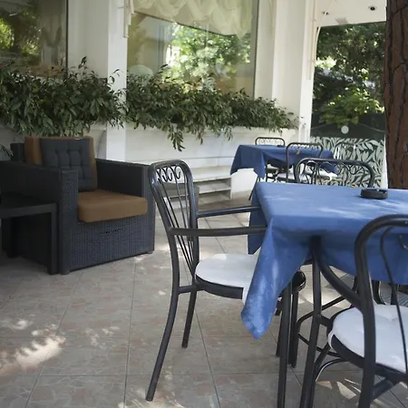 Cannes - In Pieno Centro ホテル 3*