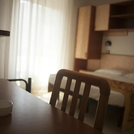 Hotel Cannes - In Pieno Centro Riccione