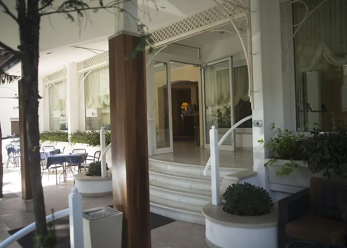 Hotel Cannes - In Pieno Centro