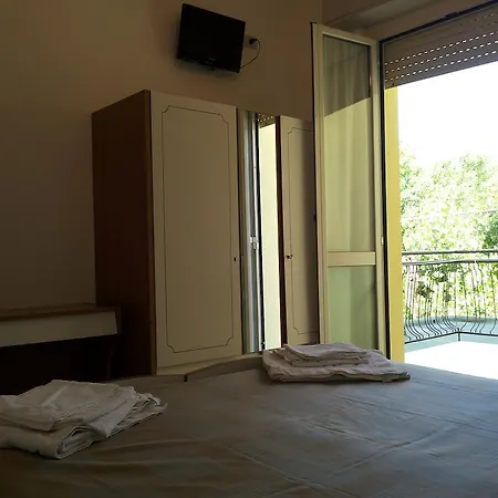 Ξενοδοχείο Cannes - In Pieno Centro Ριτσιόνε