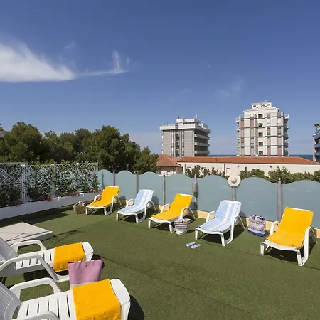 Cannes - In Pieno Centro فندق 3*