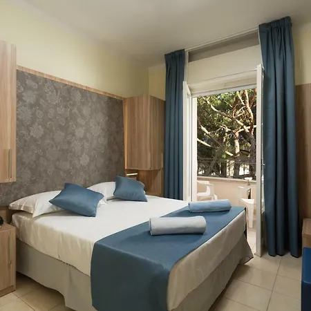 فندق Cannes - In Pieno Centro ريتشيوني