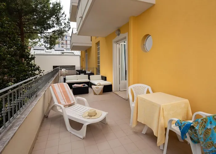 Cannes - In Pieno Centro Riccione