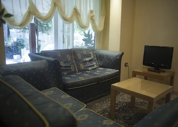 Cannes - In Pieno Centro Riccione