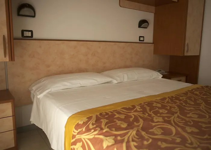 Cannes - In Pieno Centro 호텔 3*